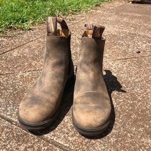 Blind stone boots